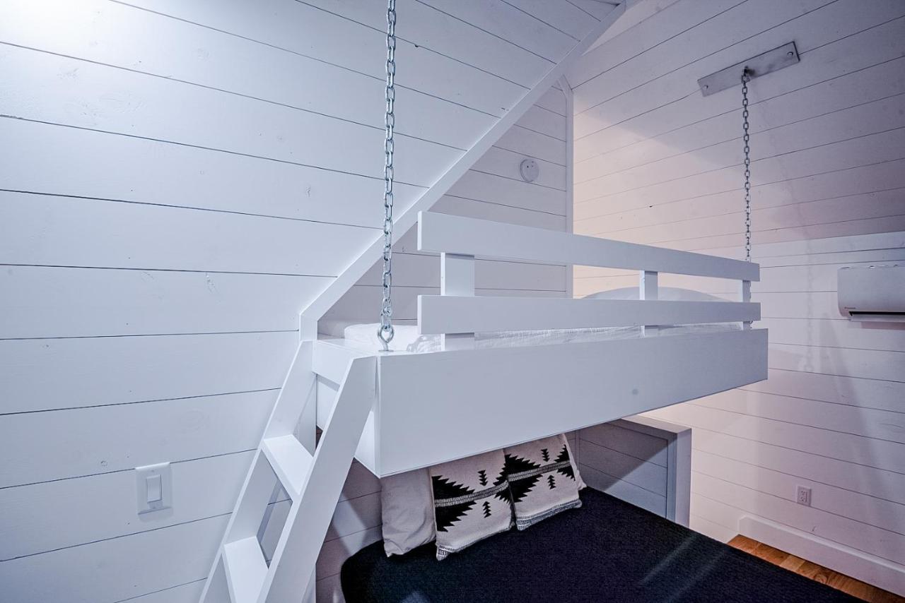 "The Barndo" 4Br Luxury Cabin, Hot Tub, Fire Pit, Bunks, Arcades, Playhouse! Broken Bow Eksteriør bilde